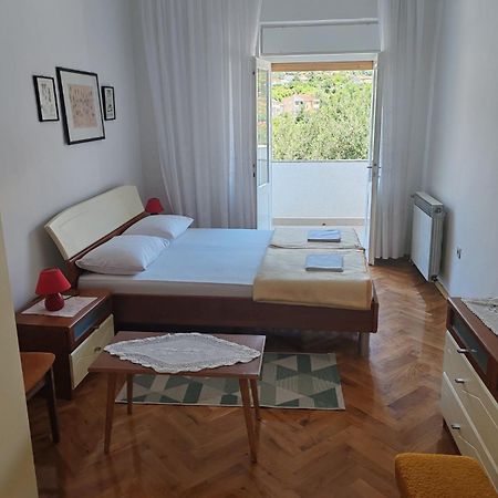 Ribaric Villa Banjol Екстериор снимка